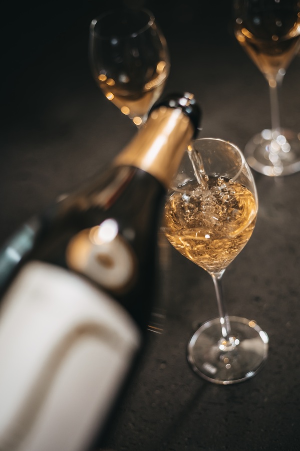 DER PRICKELNDE | 2021 Vom Grauen Schiefer | Riesling Sekt b. A. | brut | Nr. 4111 – Bild 2